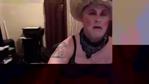 Snapshot of nicolescdfantasies chatting on 02-12-26, 04:18 Nicole CD online show from 02-12-26, 04:18