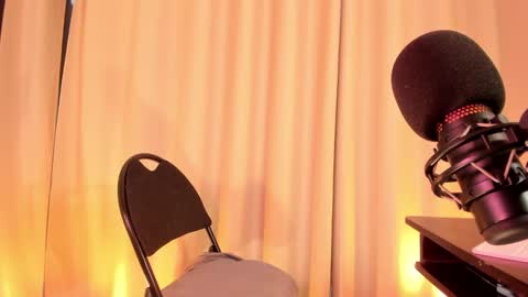 Nicol  online show from 02-08-25, 04:57