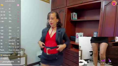 Snapshot of nicolettryan chatting on 01-28-25, 03:25 Nicolett Ryan online show from 01-28-25, 03:25