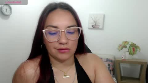 nicoll  online show from 05-14-26, 03:52