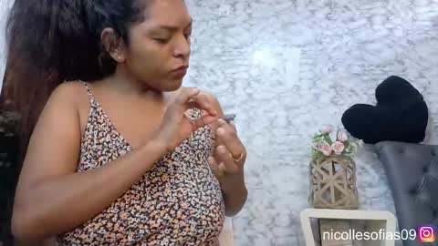nicolle4 online show from 06-07-26, 05:27