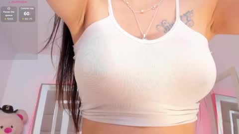 Nicolle online show from 04-01-26, 03:20