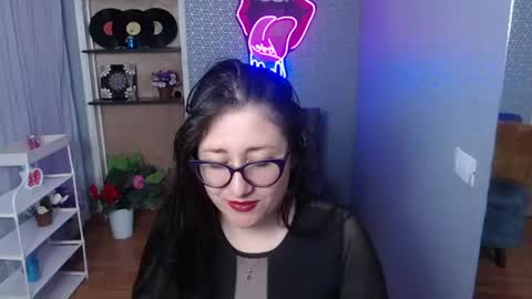 Nicolle  online show from 07-28-26, 11:39