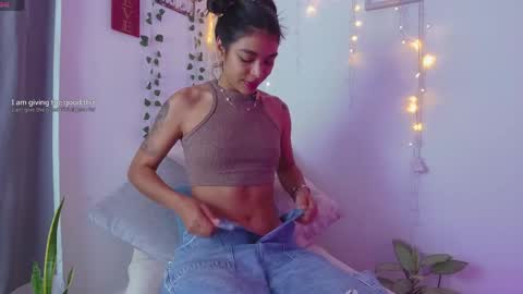 Nicolle online show from 05-15-26, 12:12