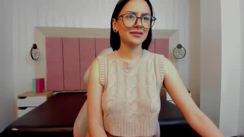 Nicoll  online show from 01-15-26, 01:59