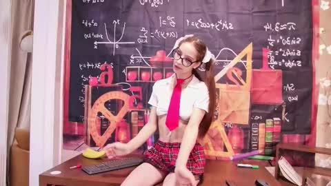 Nicolle online show from 03-09-25, 08:10