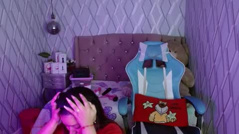 Nicolle Miley online show from 03-03-25, 03:19