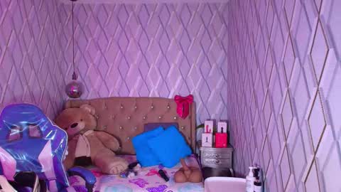 Nicolle Miley online show from 02-23-26, 03:59