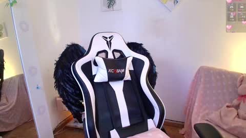 Nicol online show from 01-17-25, 03:45