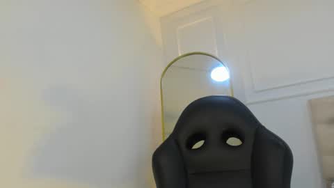 Nicol online show from 02-01-26, 11:14