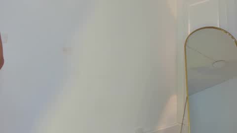 Nicol online show from 02-14-26, 09:33