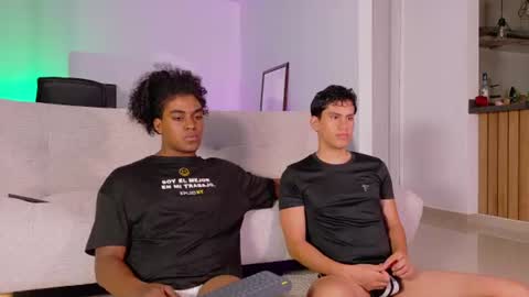 Snapshot of nicoymark1 chatting on 07-23-26, 04:21 Nico y Mark online show from 07-23-26, 04:21