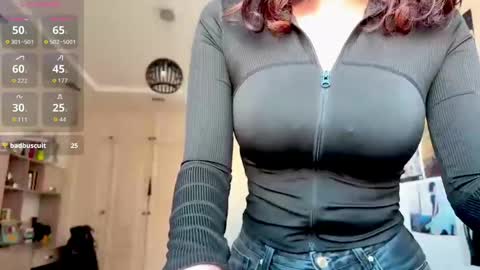 Snapshot of nievesshippey chatting on 05-04-26, 08:32 Hanna online show from 05-04-26, 08:32