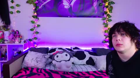 Night angel online show from 02-08-26, 09:23