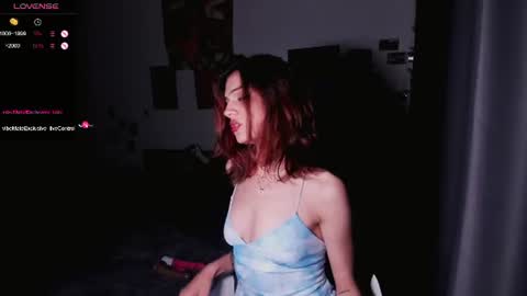 Snapshot of nightfloatt chatting on 06-20-26, 11:40 Daisy online show from 06-20-26, 11:40