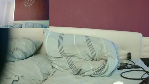 Snapshot of nighthawk28 chatting on 12-02-24, 10:01 MikeVanDyck online show from 12-02-24, 10:01