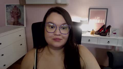 Holly online show from 02-20-26, 06:48