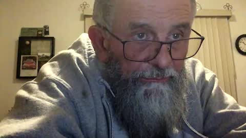 nightmoves1970 online show from 11-04-25, 03:49