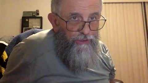 nightmoves1970 online show from 04-21-26, 02:51