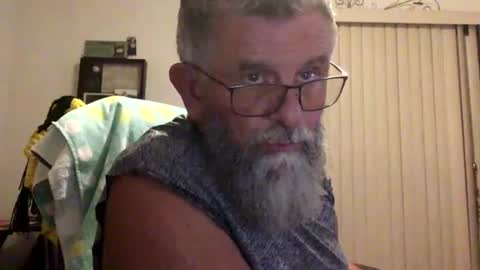nightmoves1970 online show from 07-04-26, 01:12