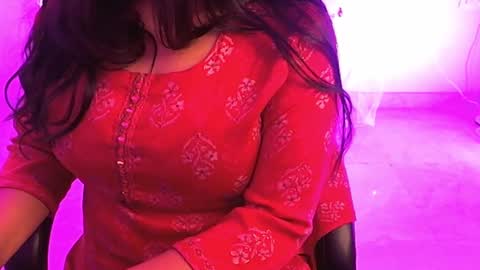 nightqueen107446 online show from 02-18-25, 11:55