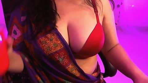 nightqueen107446 online show from 03-10-25, 05:00