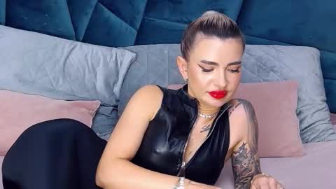 Iris online show from 11-18-25, 09:58