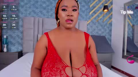 NiiaMoore online show from 10-09-25, 09:35