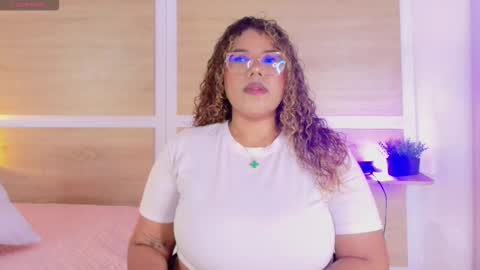 Snapshot of niickypurple chatting on 10-26-25, 03:29 Call me Nicky online show from 10-26-25, 03:29