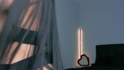 Niinarosee online show from 11-01-25, 06:43