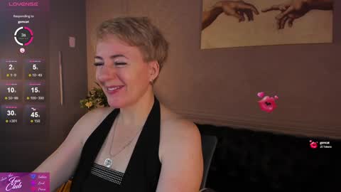 Snapshot of nika_smit chatting on 12-08-24, 05:39 Nika online show from 12-08-24, 05:39