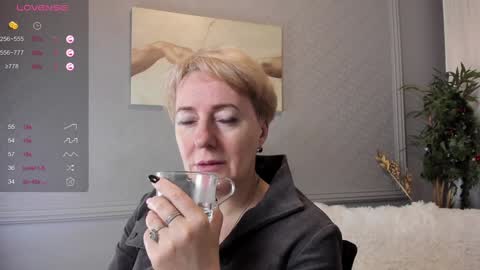 Snapshot of nika_smit chatting on 12-24-24, 09:06 Nika online show from 12-24-24, 09:06
