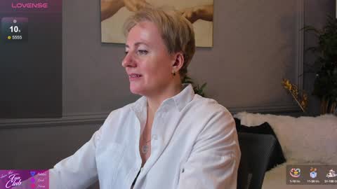 Snapshot of nika_smit chatting on 01-10-25, 12:58 Nika online show from 01-10-25, 12:58
