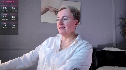 Snapshot of nika_smit chatting on 03-04-25, 08:57 Nika online show from 03-04-25, 08:57