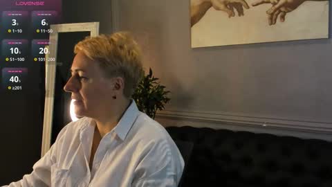 Nika online show from 11-23-25, 05:51