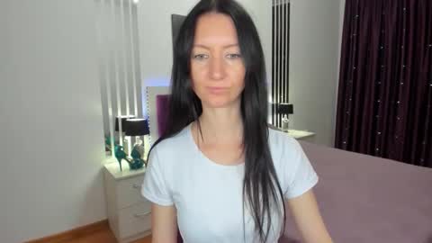 NikaLewis online show from 10-17-25, 04:48
