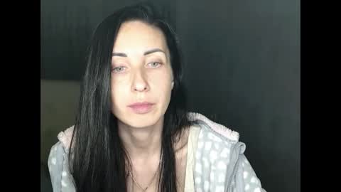 Nika online show from 10-18-25, 08:20