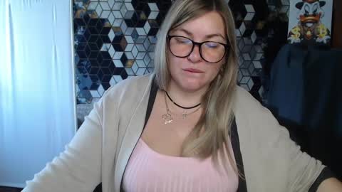 Nika online show from 04-23-26, 05:19