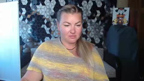 Snapshot of nikaskylink chatting on 06-28-26, 05:35 Nika online show from 06-28-26, 05:35