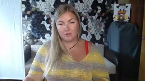 Snapshot of nikaskylink chatting on 06-29-26, 10:15 Nika online show from 06-29-26, 10:15
