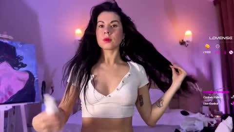 Nika online show from 11-17-25, 07:36