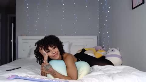 nikayasworld online show from 10-28-25, 01:20