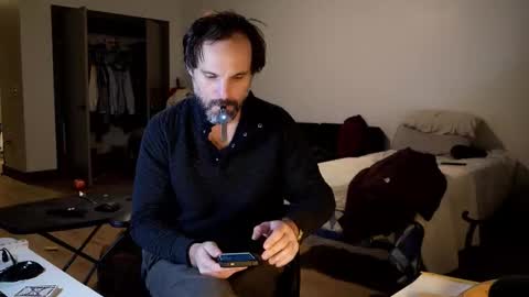 Nike Jude online show from 11-26-25, 06:25