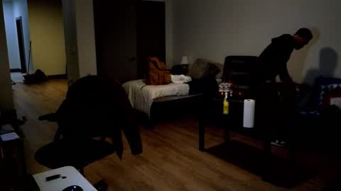 Nike Jude online show from 12-17-25, 06:30