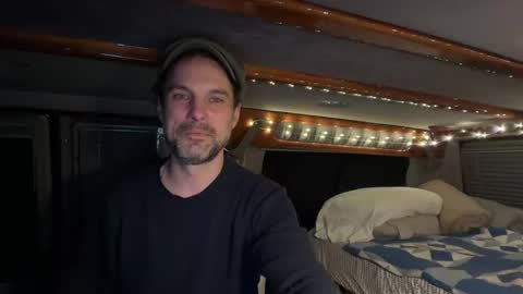 Nike Jude online show from 01-14-26, 04:29