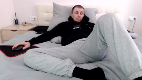 Nick online show from 04-17-26, 01:58