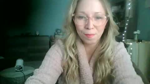 nikkib653466 online show from 01-12-26, 04:12