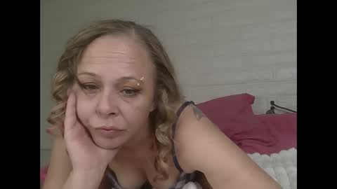 nikkibae6933 online show from 03-05-26, 12:39