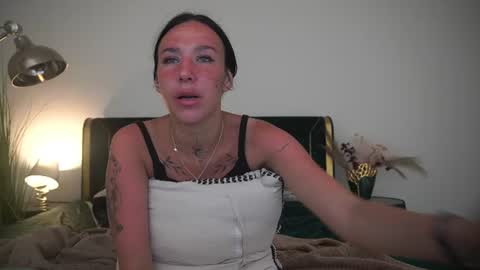 Snapshot of nikkigoldx chatting on 07-02-26, 03:23 Nikki online show from 07-02-26, 03:23