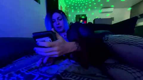 Snapshot of nikkineverlands chatting on 04-28-26, 04:45 Nikki Neverland online show from 04-28-26, 04:45